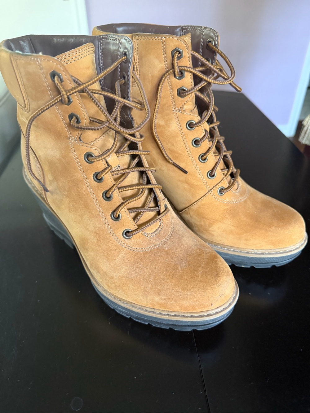 Timberland Women's Tan Nubuck Lace-Up Wedge Boots - Picture 3 of 8